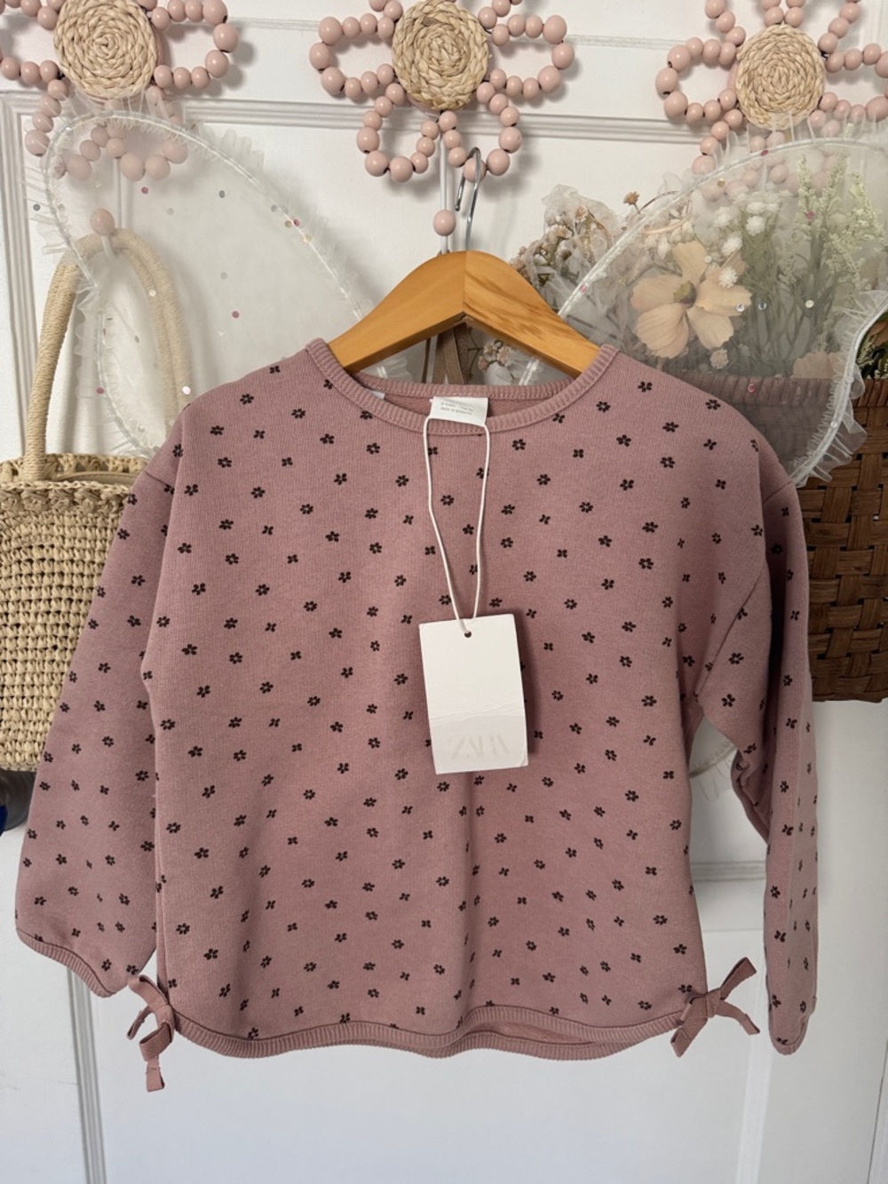Zara Mauve Pink Knit Sweater with Black Mini Floral Print